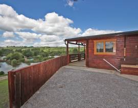 Click here for more about White Springs - Pine Lodge